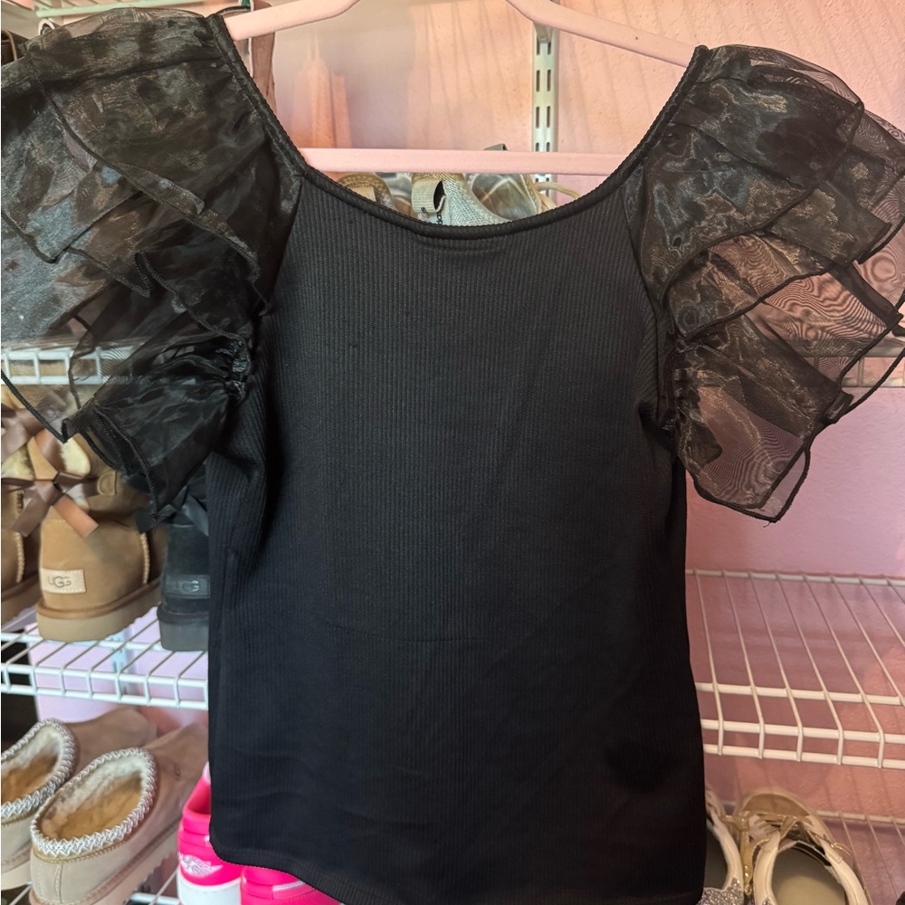 NWT Willow Root ruffle sleeve shirt